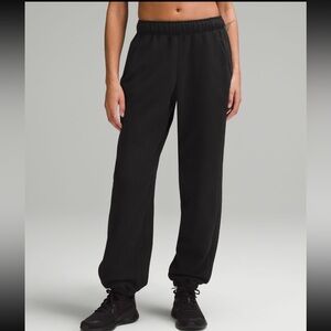 Lululemon Scuba Mid-Rise Oversized Jogger *Regular